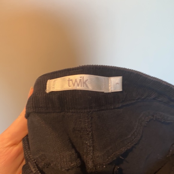 Black corduroy jeans - skinny but comfortable - Picture 3 of 3